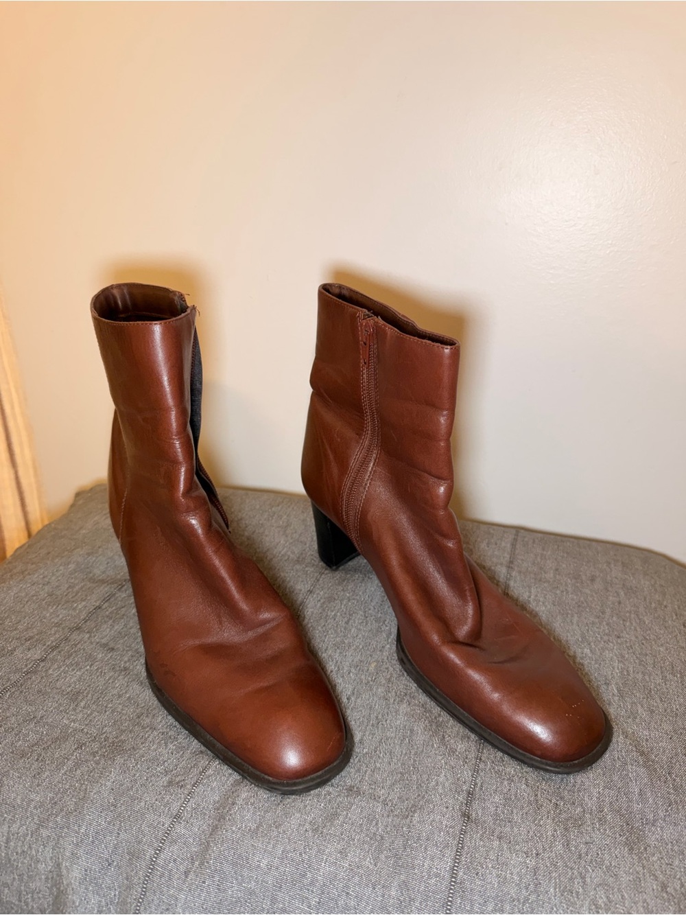 Naturalizer Brown Leather Mid-Heel Ankle Booties